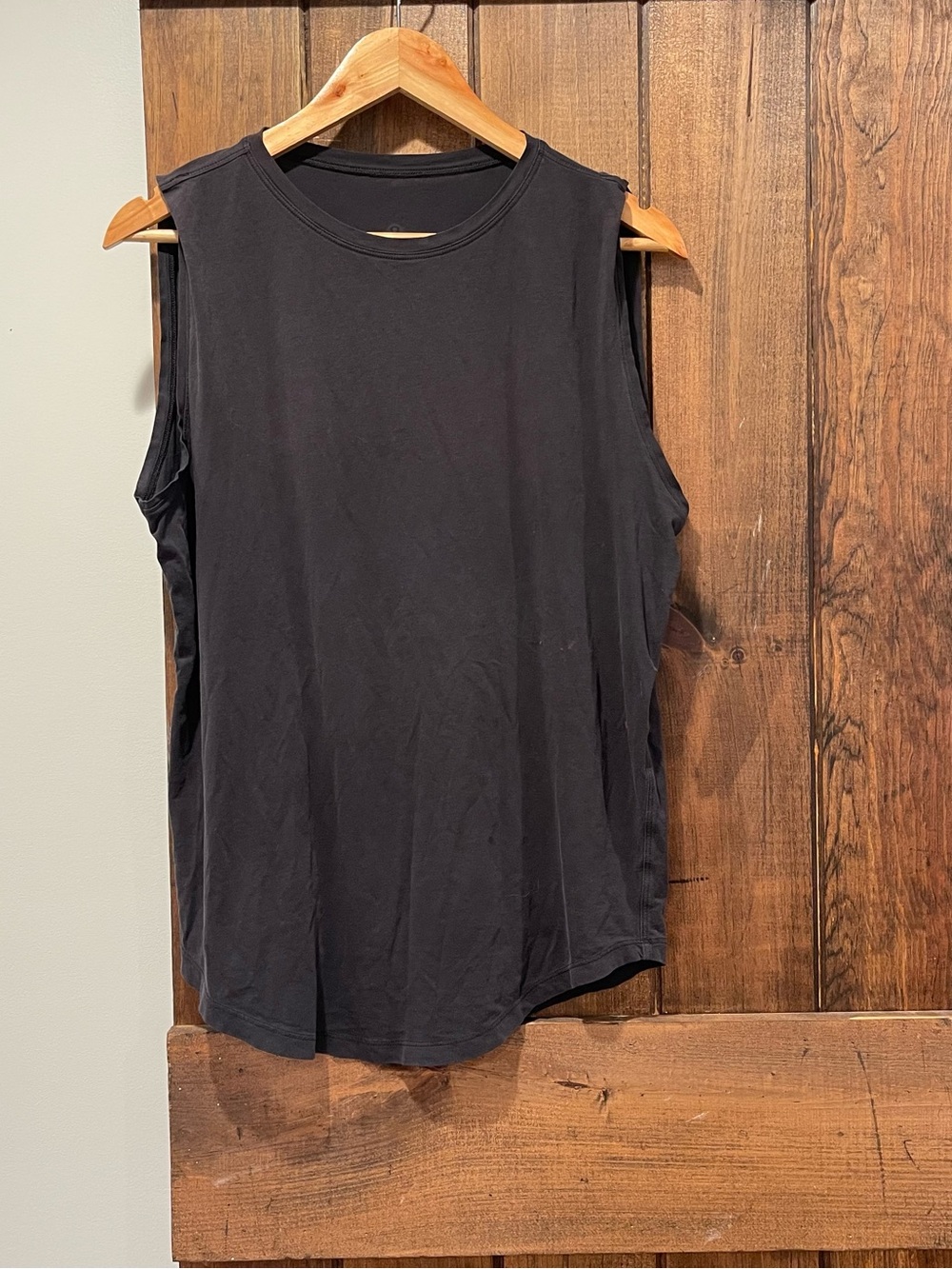 Lululemon Brunswick Sleeveless Gathered Shoulder Tank Black Size 10 FLAWS